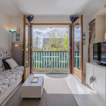 Les Sylvestres-5 By Interhome Apartman *