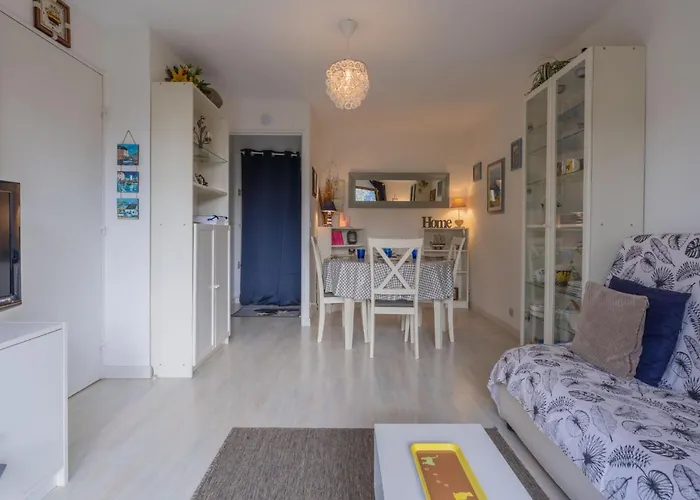 Les Sylvestres-5 By Interhome アパート